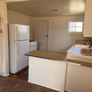 16153 Walnut - 1 Bedroom