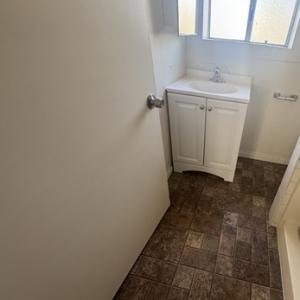 16153 Walnut - 1 Bedroom