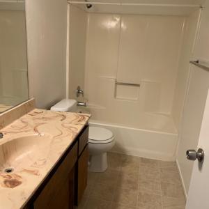 2 Bedrooms, 1 Bath Downstairs Apartment