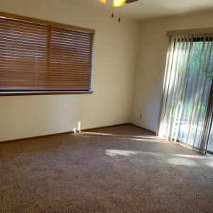 7030 Los Arboles