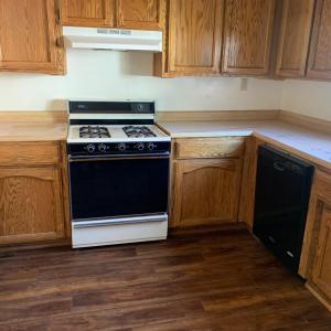 7030 Los Arboles