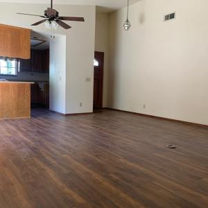 7030 Los Arboles