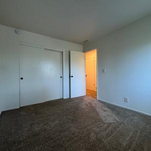 5525 Capistrano - 1 Bedroom Single Level Condo