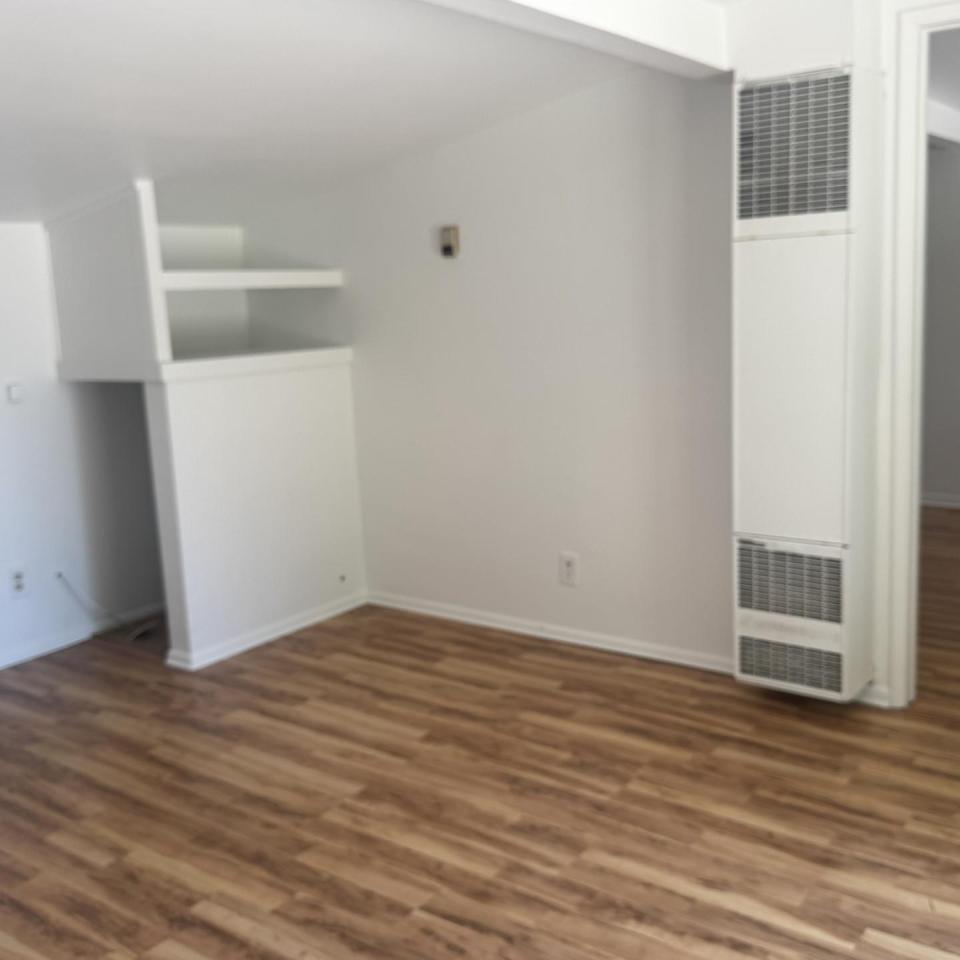 5600 Cascabel #A - Includes most utilities