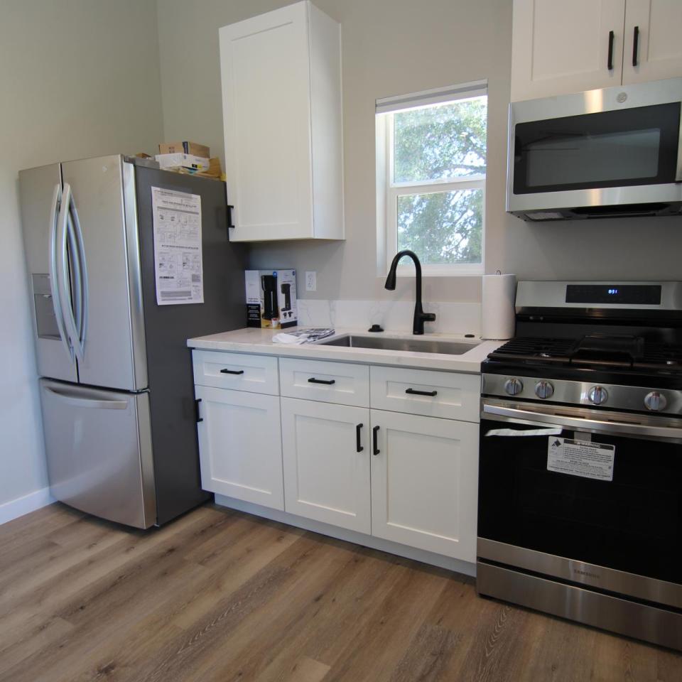 2110 Ferro Carril Road - Includes Utilities