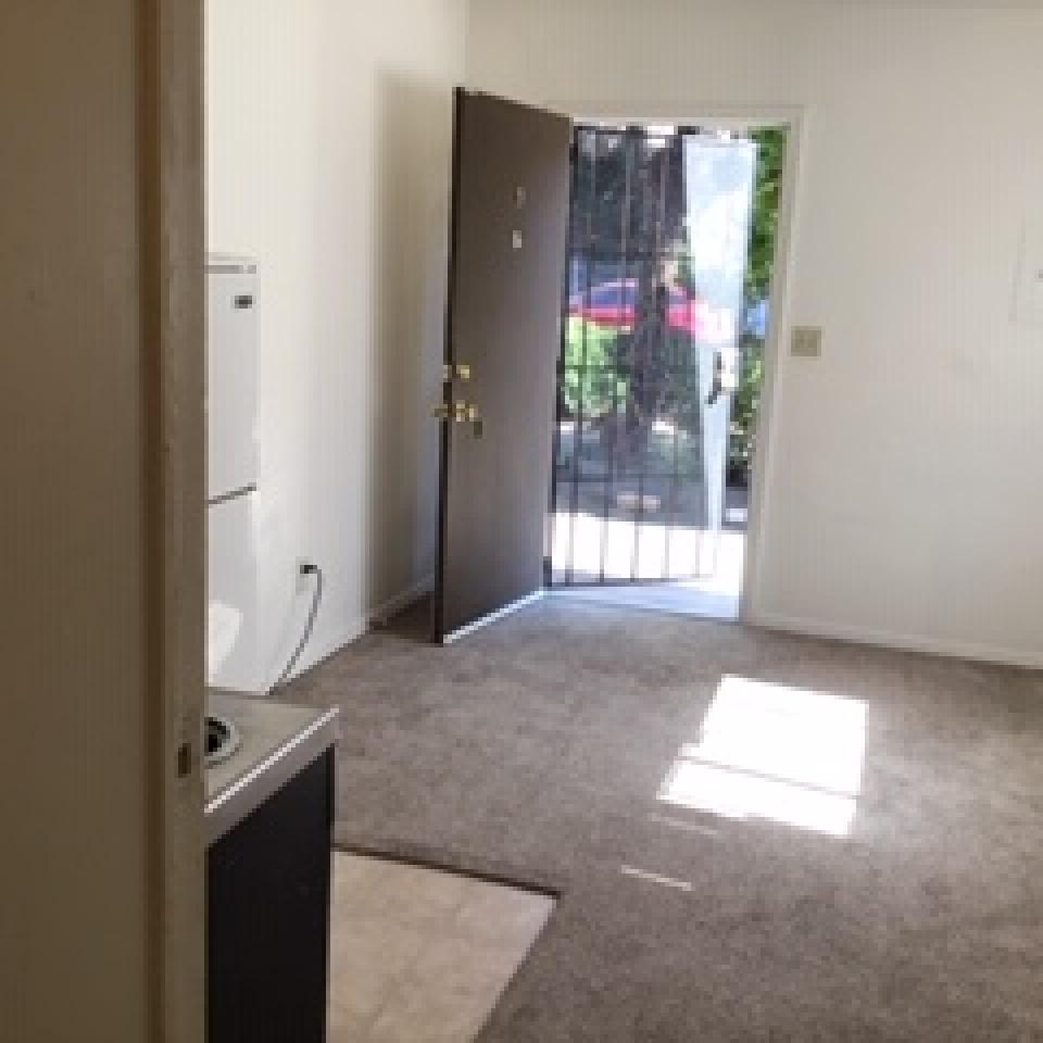 6440 Ardilla #5 - *Studio coming in July*