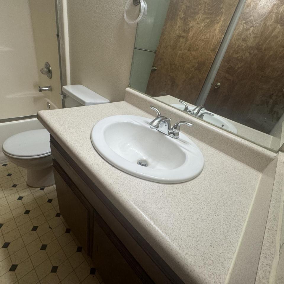 6700 Alcantara #B, Atascadero