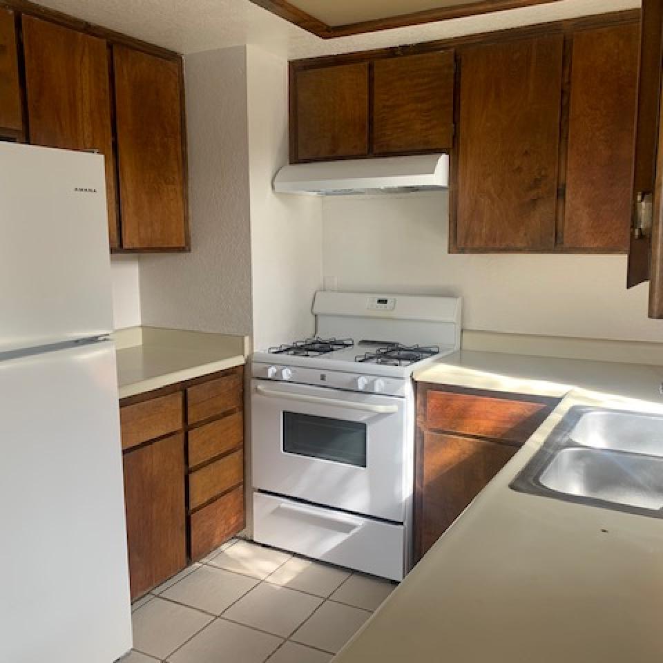 7905 Santa Ysabel #E