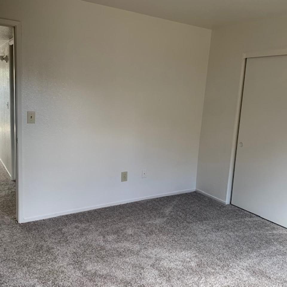 7905 Santa Ysabel #E