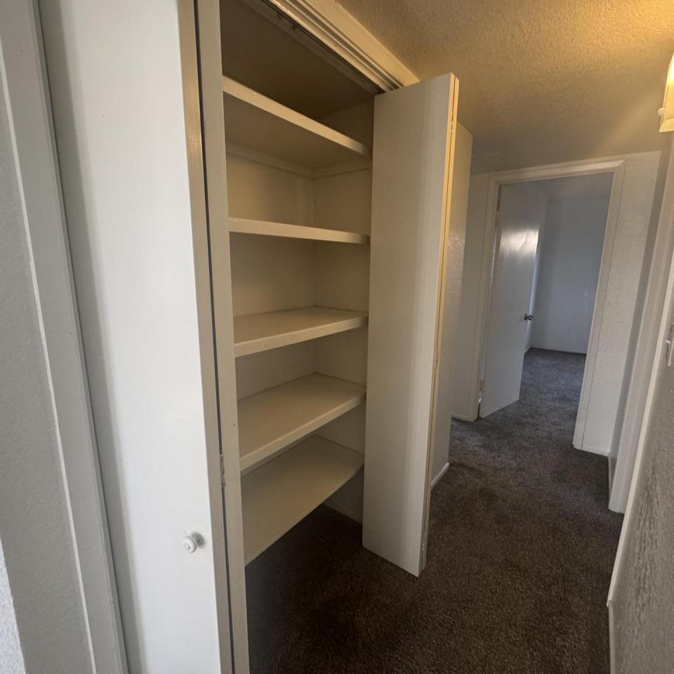 2 Bedrooms, 1 Bath Downstairs Apartment