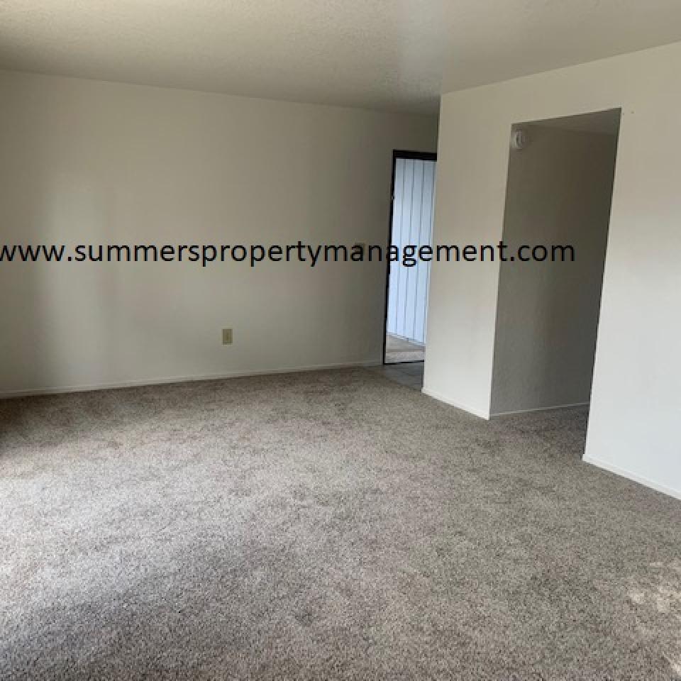 7905 Santa Ysabel #E