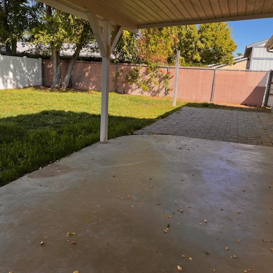 8871 Palomar - Includes Utilities