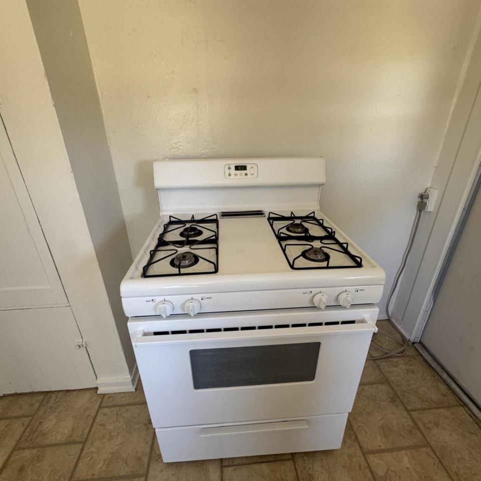 16155 Walnut