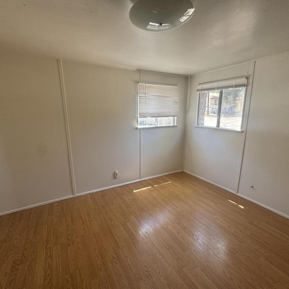 16155 Walnut