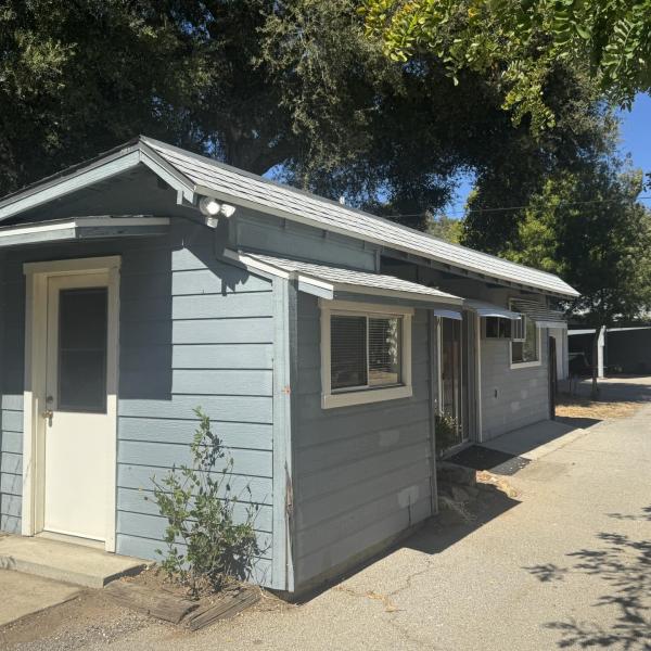 5600 Cascabel #A - Includes most utilities