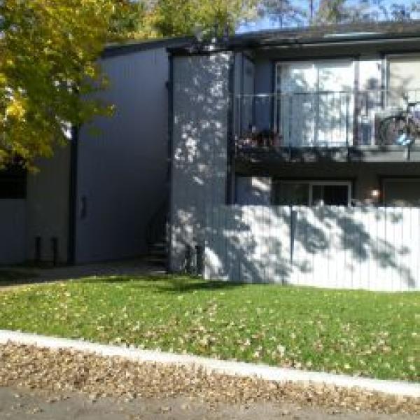 7905 Santa Ysabel #B,  Atascadero - 2 bedrooms 1 bath upstairs